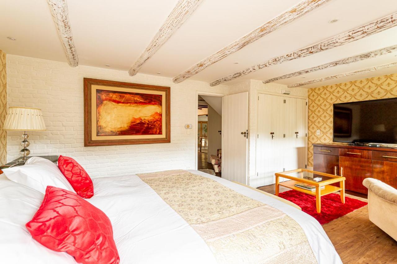 Su Paradise Villa Chales E Suites Correas Exterior photo