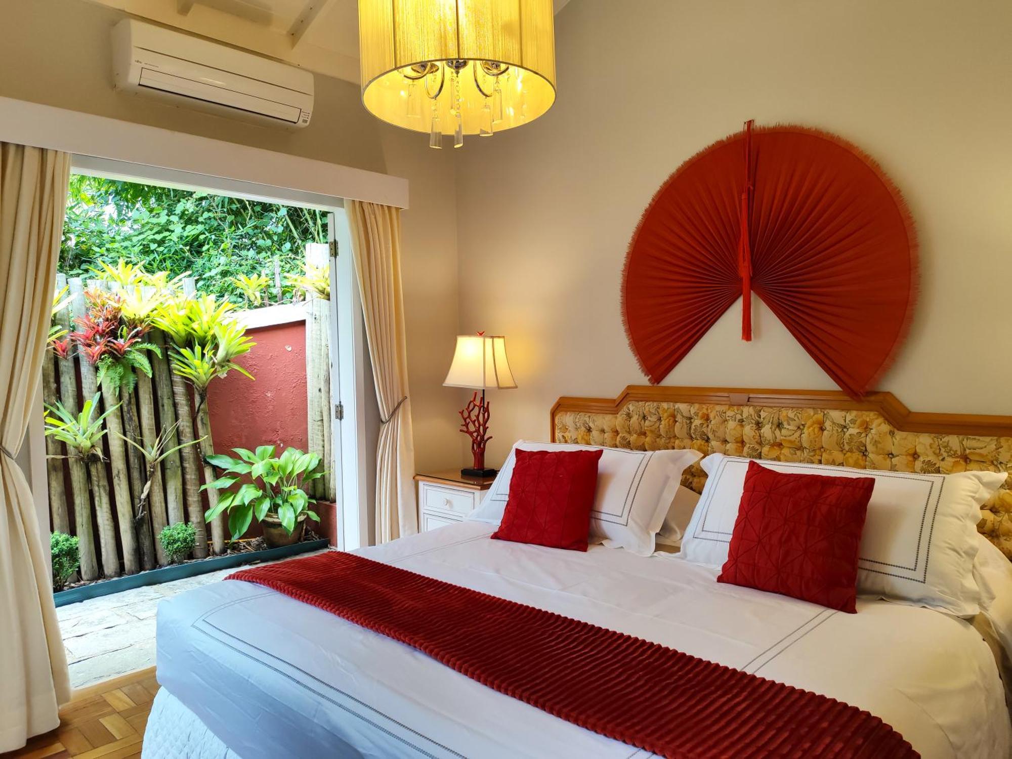 Su Paradise Villa Chales E Suites Correas Room photo